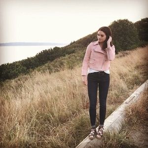 Meet your Posher, Kaitlin